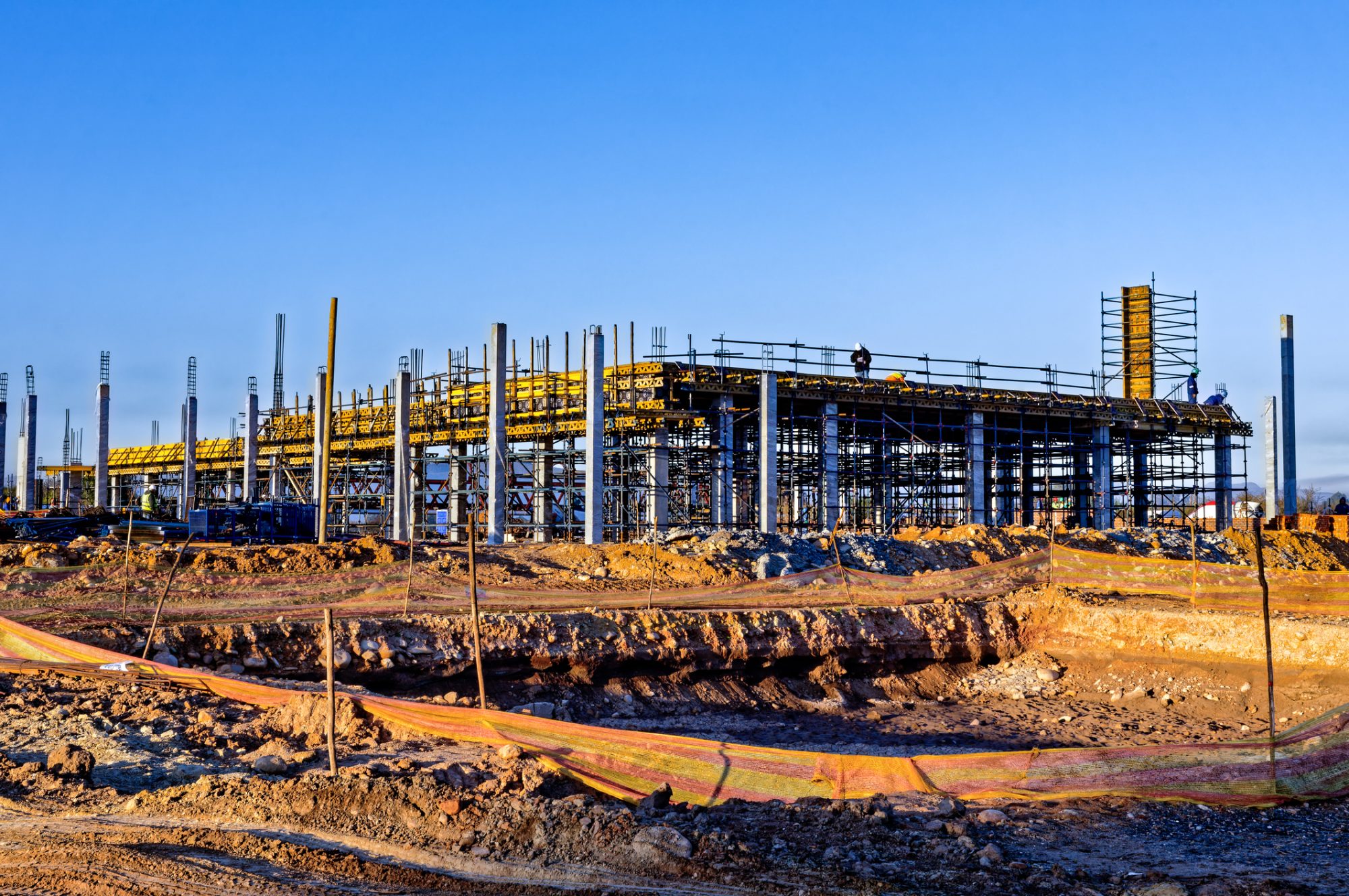 Decoration Materials Engineering for Commercial Complexes in the Middle East