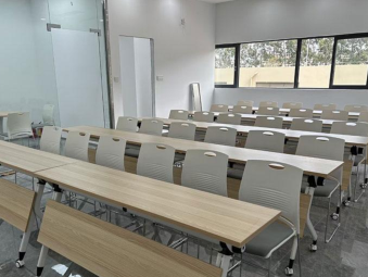 Medium Density Fiberboard (MDF Board) 1.2 X 2.44 m