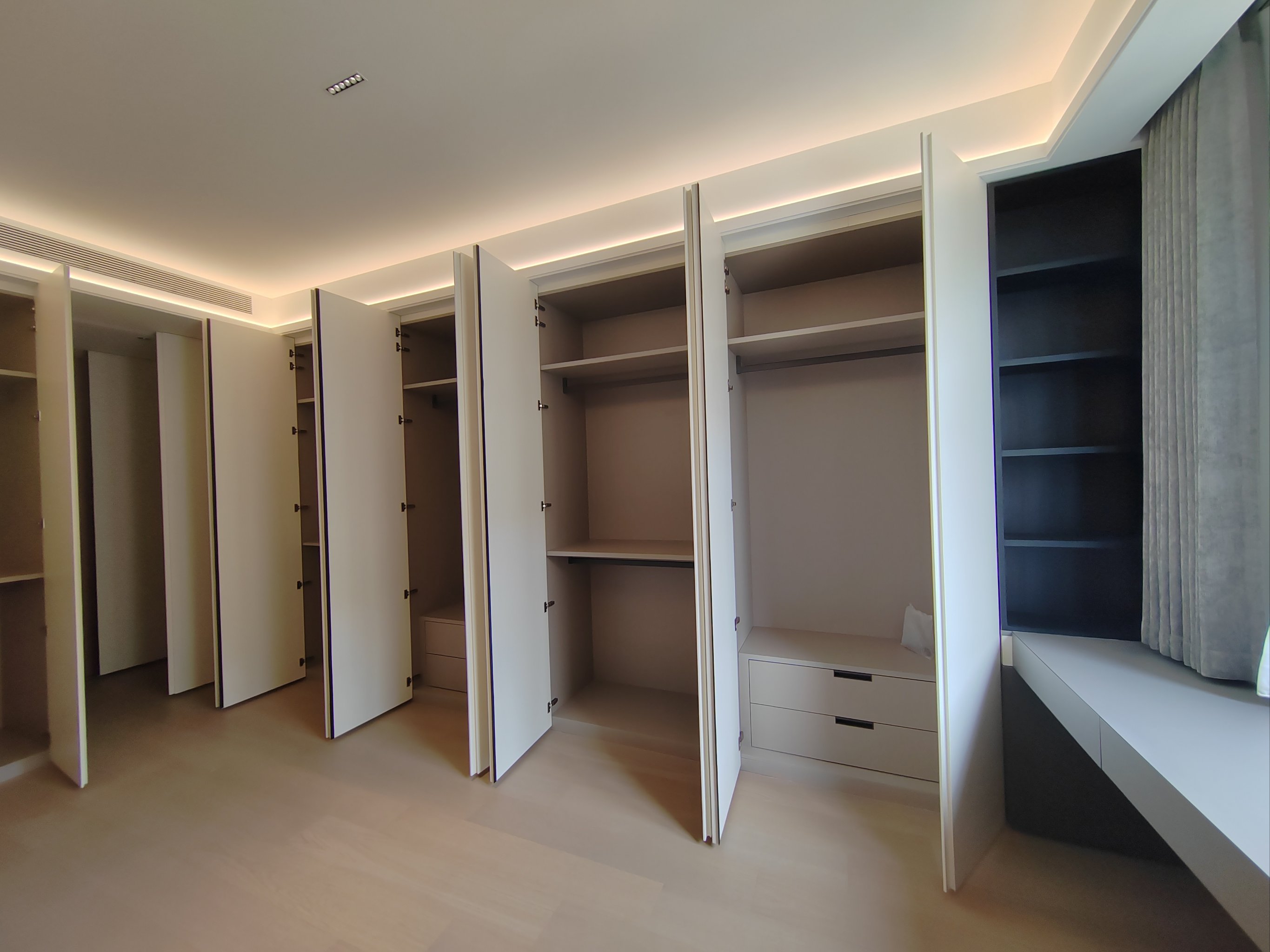 Plywood 1.2X2.44m