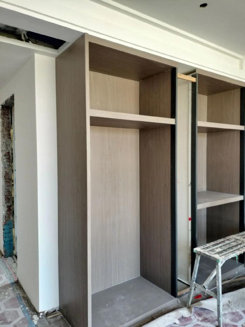 Plywood 1.2X2.44m